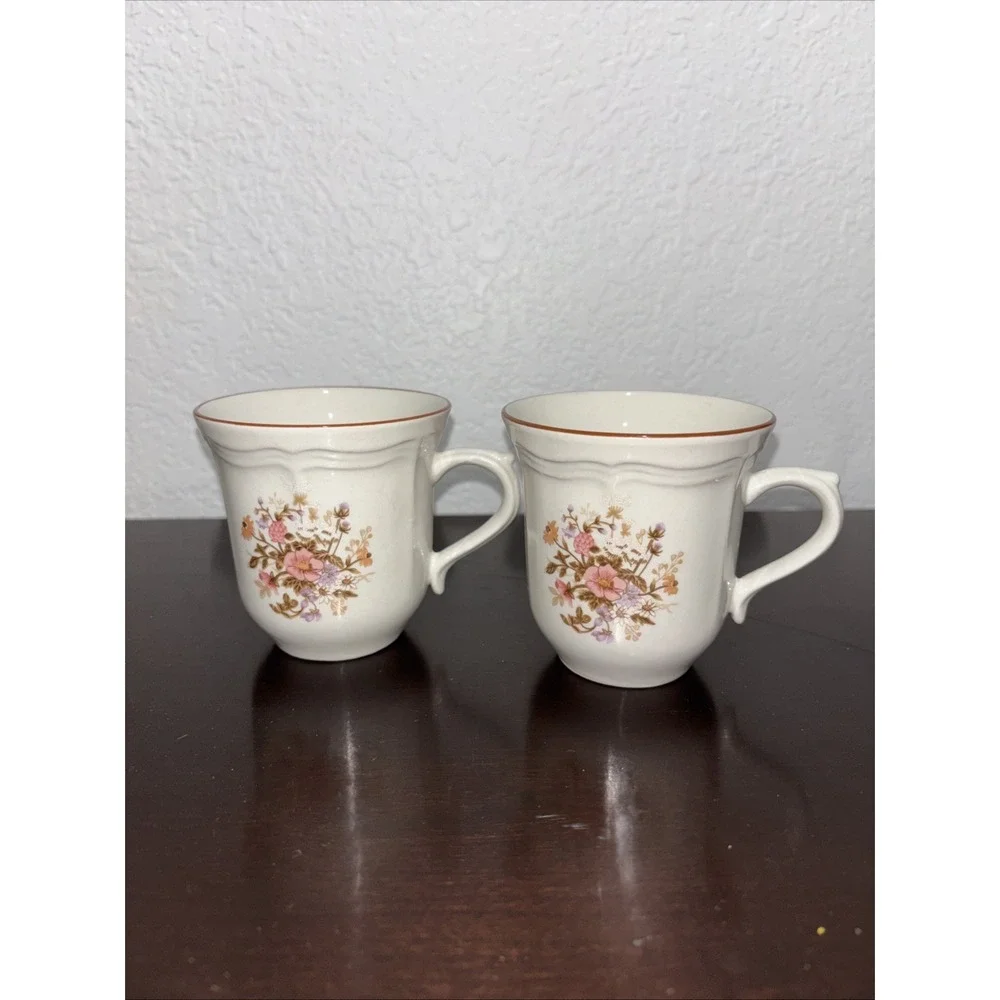Vintage Diamond Stoneware Cups Flowers 2‎ Pc